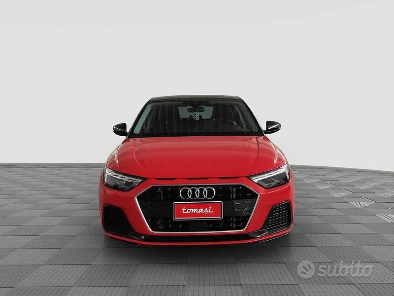 Usata Audi A1 Advanced 116 CV (85 kW) 2019 Rosso misano con tetto grigio manhattan SUV