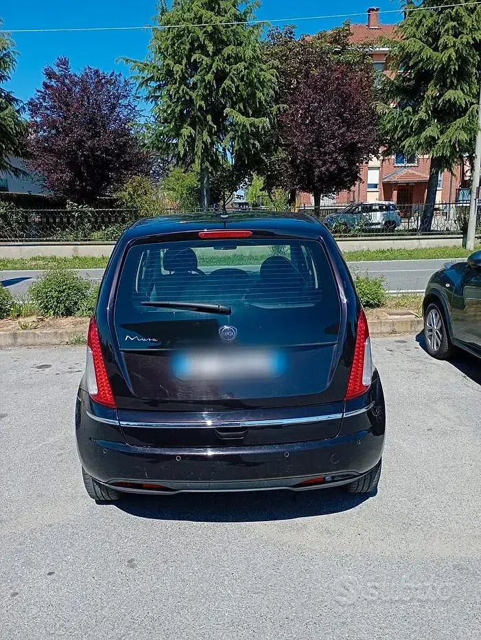 Usata Lancia Musa 77 CV (56 kW) 2012 Monovolume