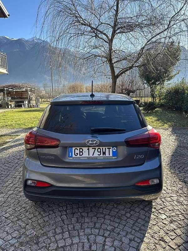 Usata Hyundai i20 Advanced 75 CV (55 kW) 2020 Utilitaria