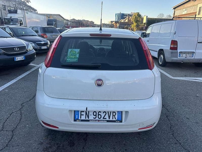 Usata Fiat Punto Lounge 95 CV (69 kW) 2018 Bianco Berlina