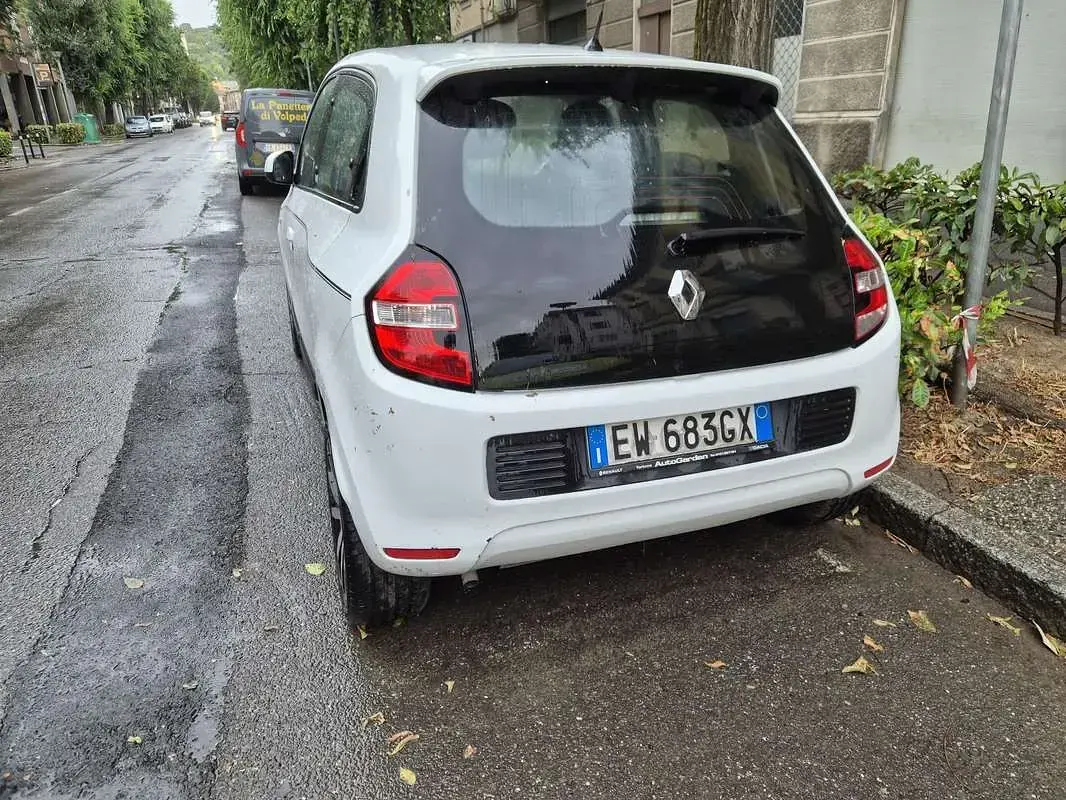 Usata Renault Twingo Intens 69 CV (50 kW) 2015 Utilitaria