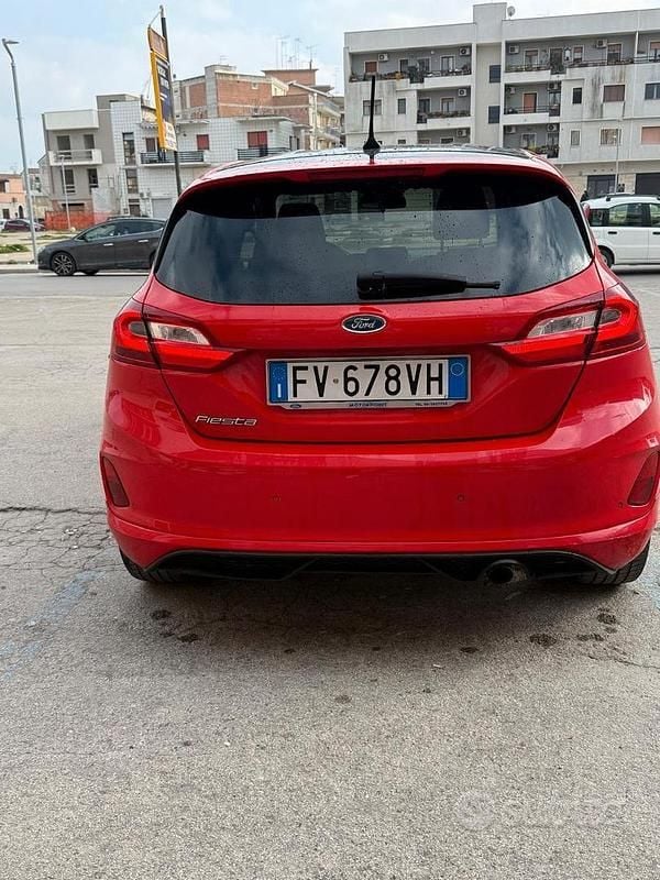Usata Ford Fiesta 2019 Rosso Utilitaria