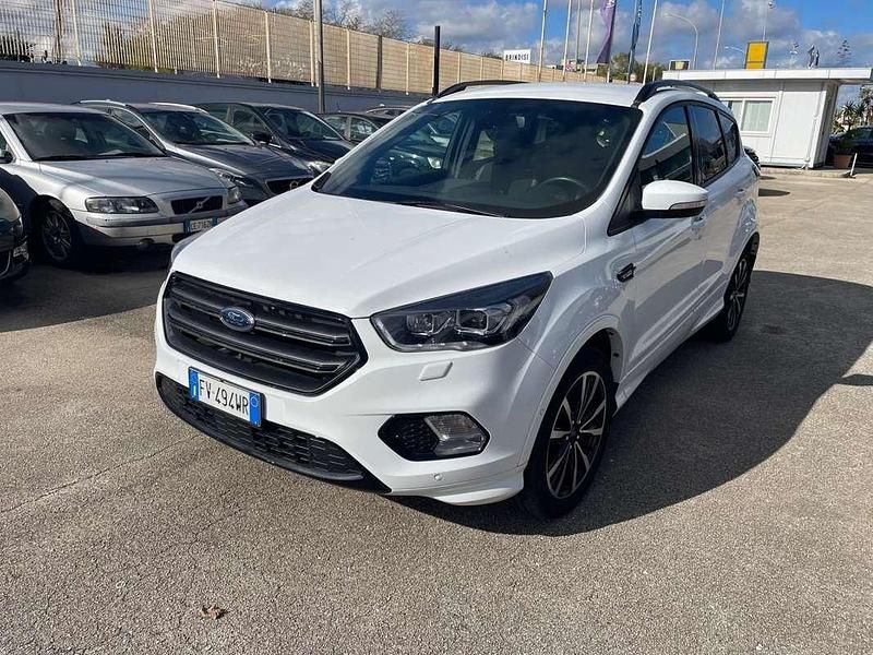 Usata Ford Kuga ST-Line 120 CV (88 kW) 2019 Bianco SUV