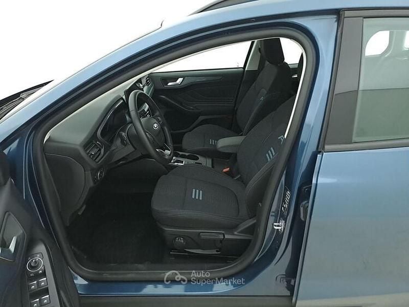 Usata Ford Focus 120 CV (88 kW) 2022 Blu Station wagon