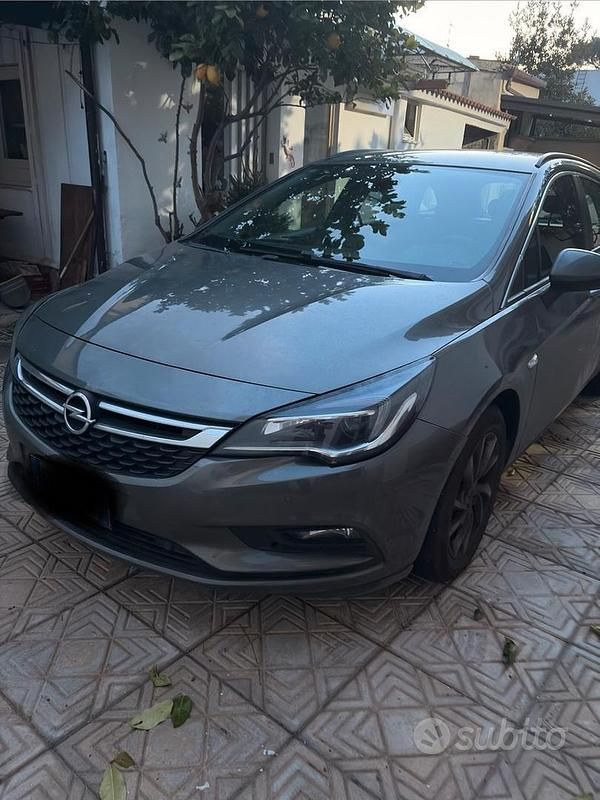 Usata Opel Astra 110 CV (80 kW) 2018 Grigio Station wagon
