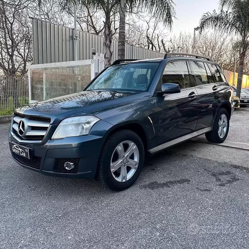 Usata Mercedes GLK220 169 CV (124 kW) 2010 Grigio SUV