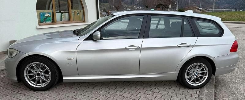 Usata BMW 320 177 CV (130 kW) 2010 Argento Station wagon