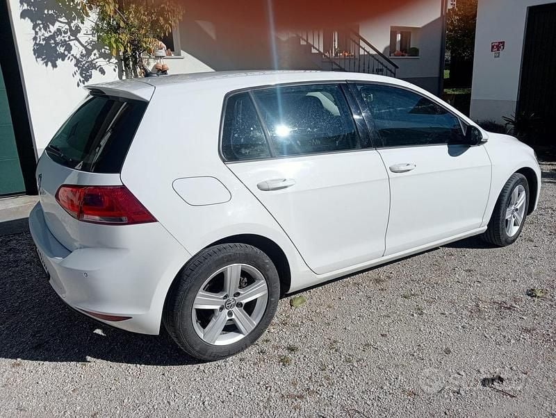 Usata VW Golf VII 110 CV (80 kW) 2014 Bianco Berlina
