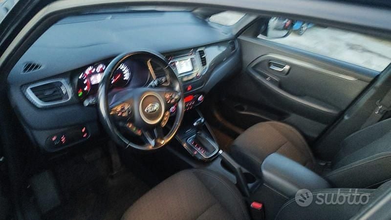 Usata Kia Carens Platinum 141 CV (103 kW) 2018 Nero Monovolume