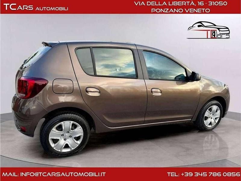 Usata Dacia Sandero 75 CV (55 kW) 2020 Marrone Berlina