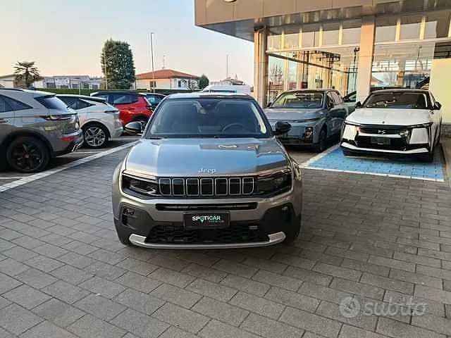 Usata Jeep Avenger Summit 101 CV (74 kW) 2024 Argento SUV