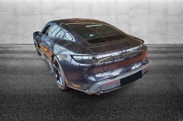 Usata Porsche Taycan Turbo 141 kW (193 CV) 2021 Nero Berlina