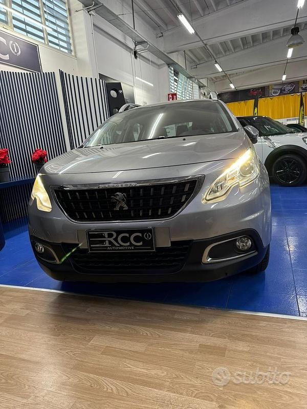 Usata Peugeot 2008 Access 82 CV (60 kW) 2016 Grigio SUV