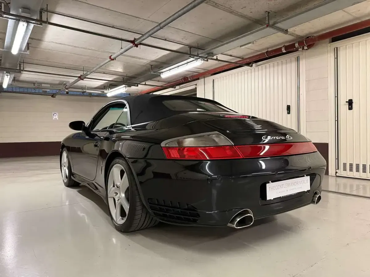 Usata Porsche 911 Carrera 4S Cabriolet 320 CV (235 kW) 2005 Basaltschwarz metallic Cabrio