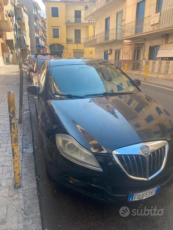 Usata Lancia Delta 120 CV (88 kW) 2010 Nero Utilitaria