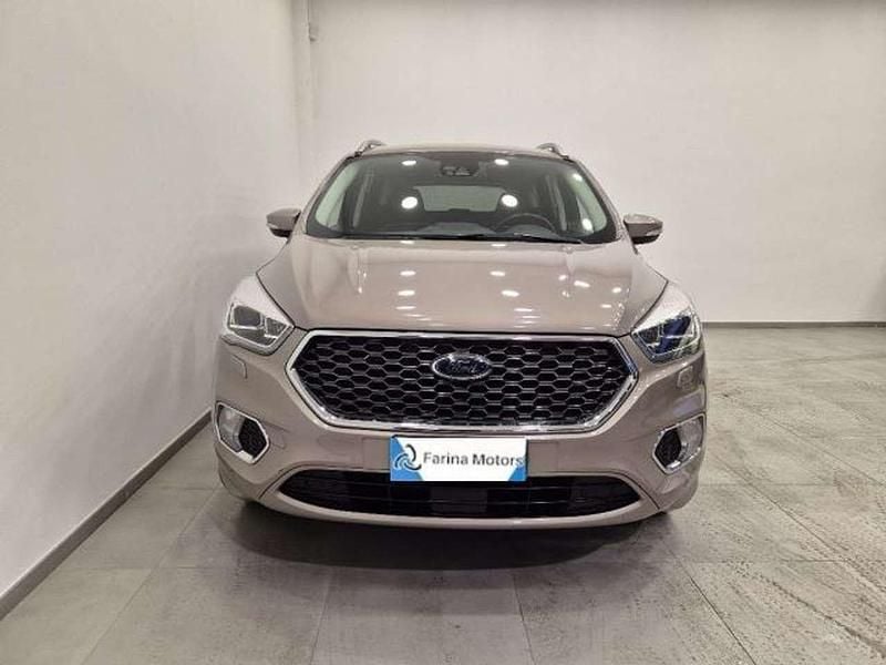 Usata Ford Kuga Vignale 180 CV (132 kW) 2018 Beige SUV
