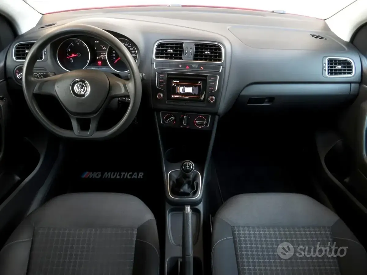 Usata VW Polo Comfortline 75 CV (55 kW) 2015 Rosso Berlina