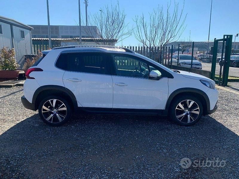 Usata Peugeot 2008 S 110 CV (80 kW) 2018 Bianco SUV