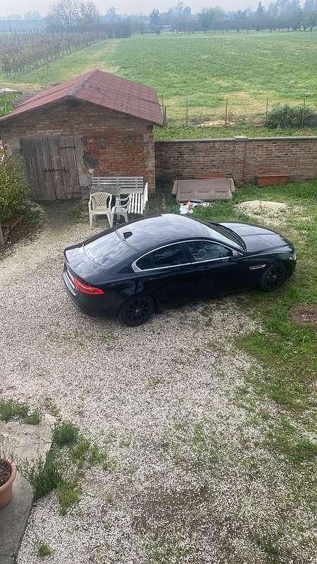 Usata Jaguar XE 179 CV (131 kW) 2018 Berlina