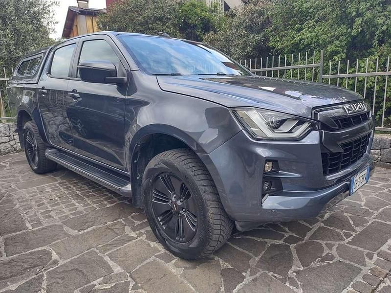 Usata Isuzu D-Max 163 CV (119 kW) 2021 Grigio Pick-up