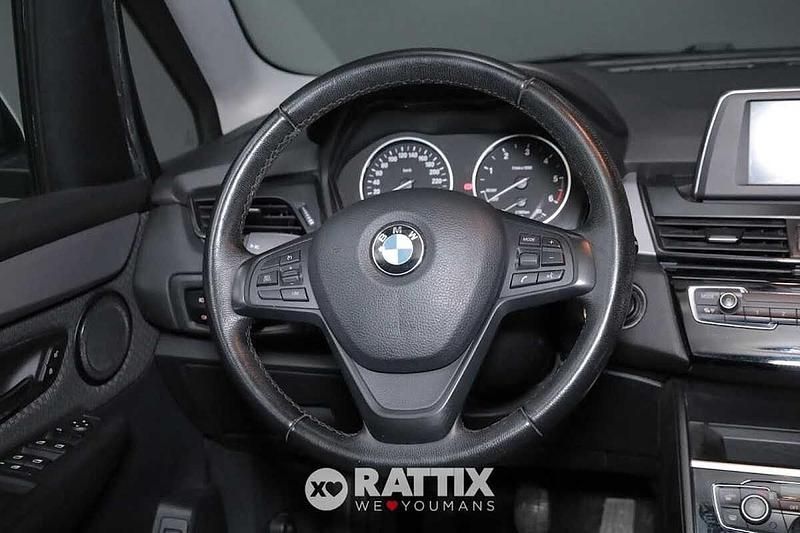 Usata BMW 218 Advantage 150 CV (110 kW) 2017 Bianco Station wagon