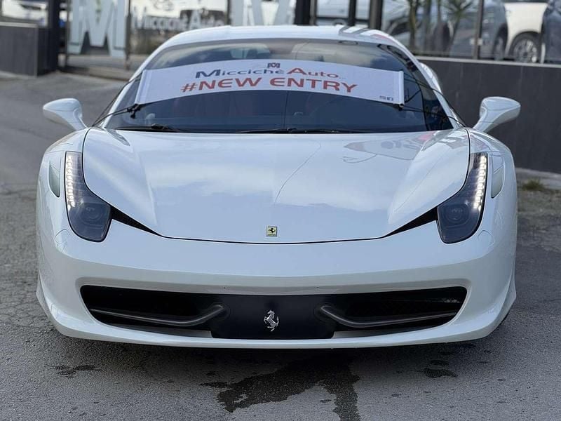 Usata Ferrari 458 570 CV (419 kW) 2010 Bianco Coupé