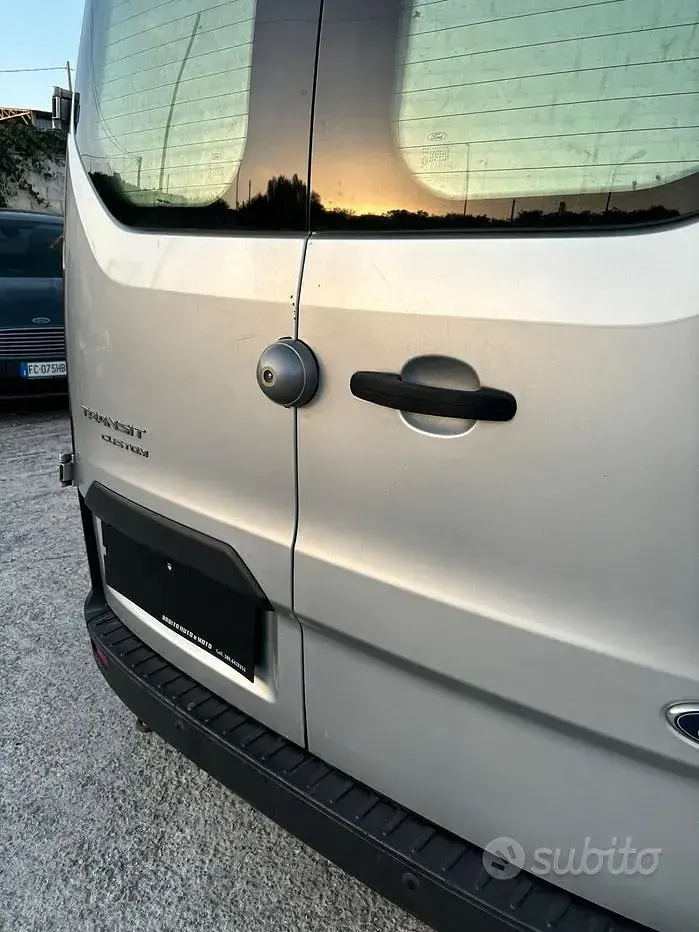 Usata Ford Transit Custom 101 CV (74 kW) 2013 Grigio Berlina