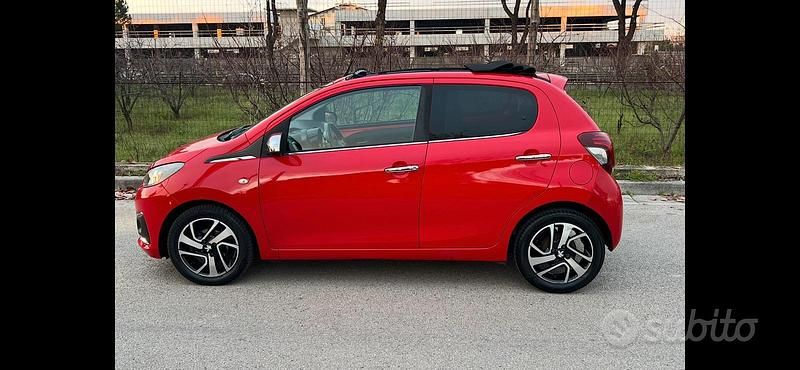 Rosso Usata 2015 Peugeot 108 Cabrio | 5700 € (Buon prezzo) - Immagine 1/4