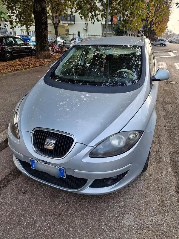 Usata Seat Altea XL 143 CV (105 kW) 2011 Grigio Monovolume