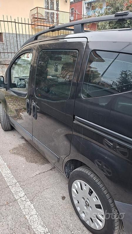 Usata Citroën Nemo 75 CV (55 kW) 2012 Nero Monovolume