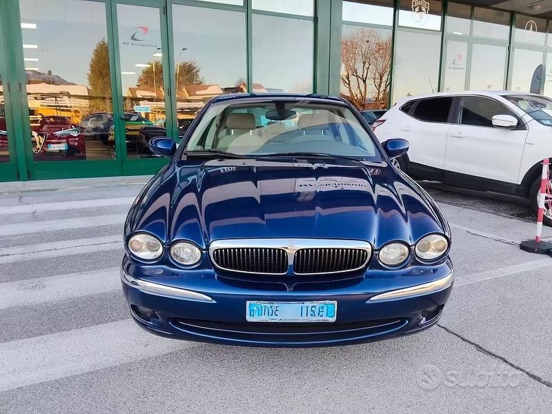 Usata Jaguar X-type 196 CV (144 kW) 2002 Blu Berlina