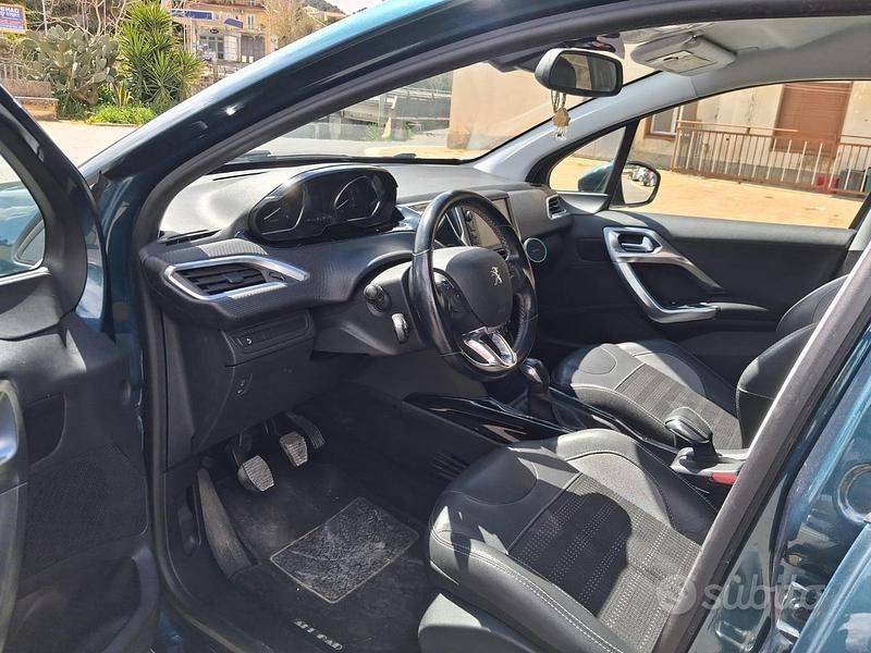 Usata Peugeot 2008 115 CV (84 kW) 2018 Verde SUV
