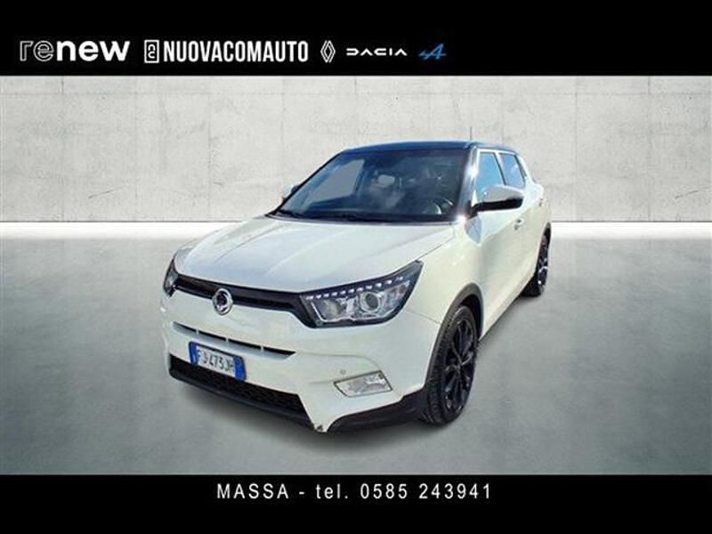 Usata Ssangyong (KGM) Tivoli 115 CV (84 kW) 2017 Bianco SUV