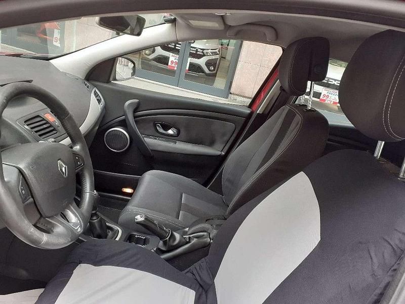 Usata Renault Mégane Luxe 110 CV (80 kW) 2010 Bordeaux Berlina