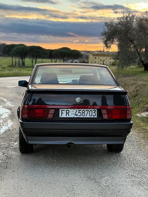 Usata Alfa Romeo 75 148 CV (108 kW) 1991 Berlina