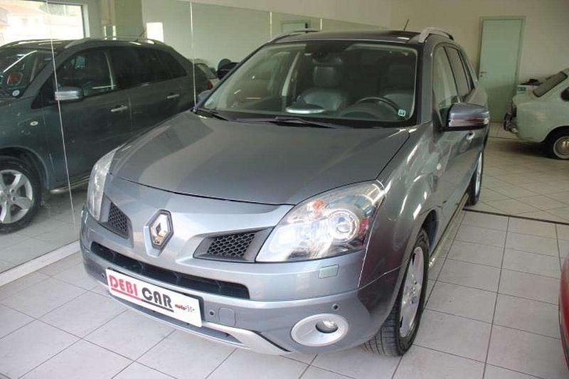 Grigio Usata 2009 Renault Koleos SUV | 4900 € (Buon prezzo) - Immagine 1/4
