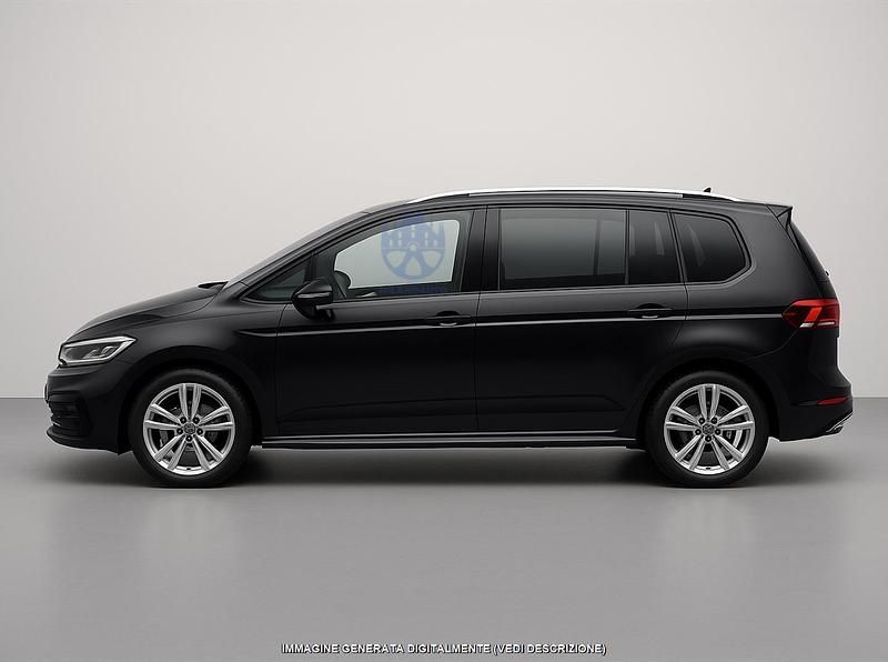 Usata VW Touran R-line 150 CV (110 kW) 2024 Nero Monovolume