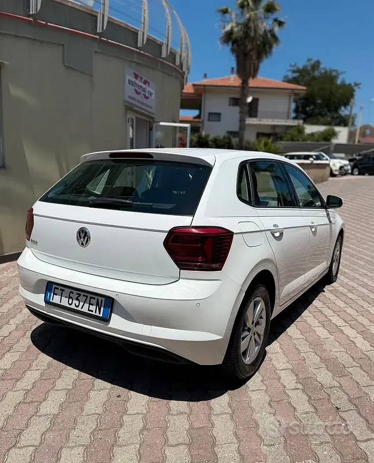 Usata VW Polo Comfortline 95 CV (69 kW) 2018 Bianco Utilitaria