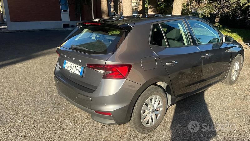 Usata Skoda Fabia Ambition 65 CV (47 kW) 2022 Grigio Berlina