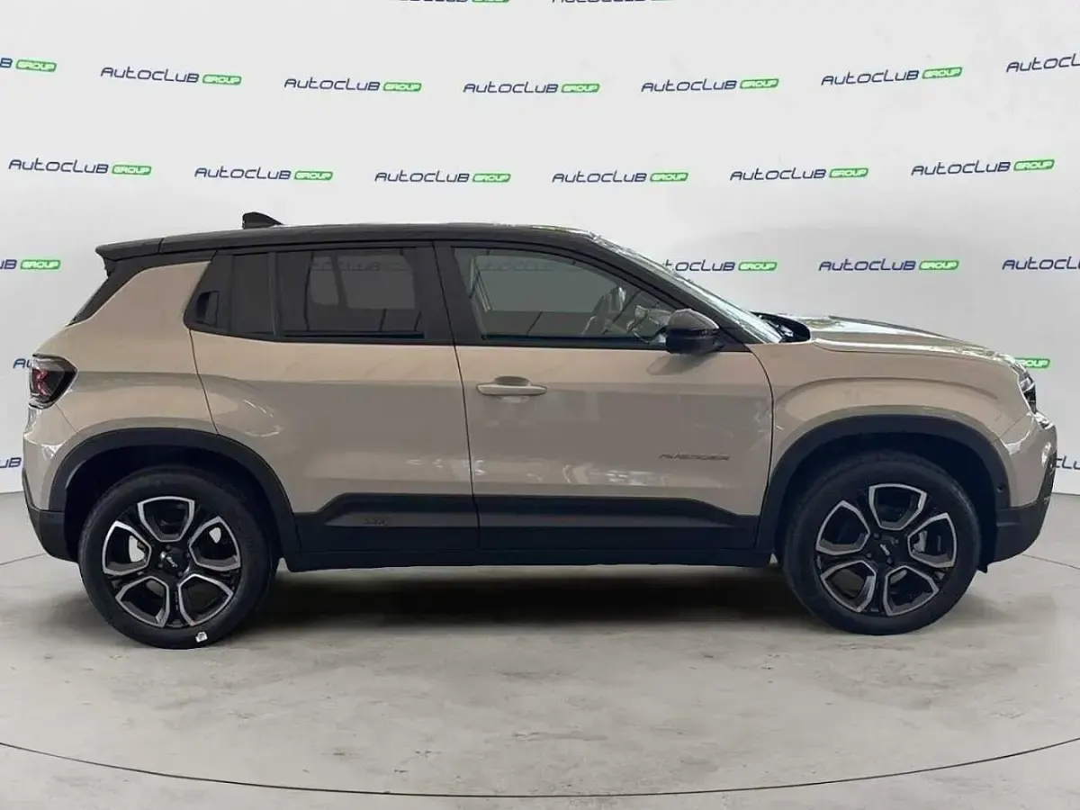 Uusi Jeep Avenger Summit 109 HP (80 kW) 2025 Katumaasturi