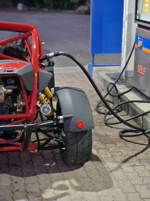 Usata Ariel Nomad 300 CV (220 kW) 2015 Rosso SUV