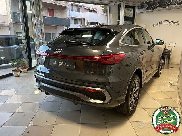 Nuova Audi Q5 S-Line 204 CV (150 kW) 2025 Grigio SUV