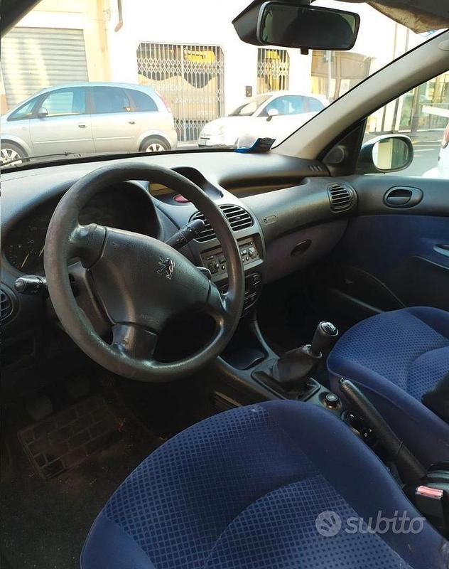 Usata Peugeot 206 2003 Grigio Utilitaria