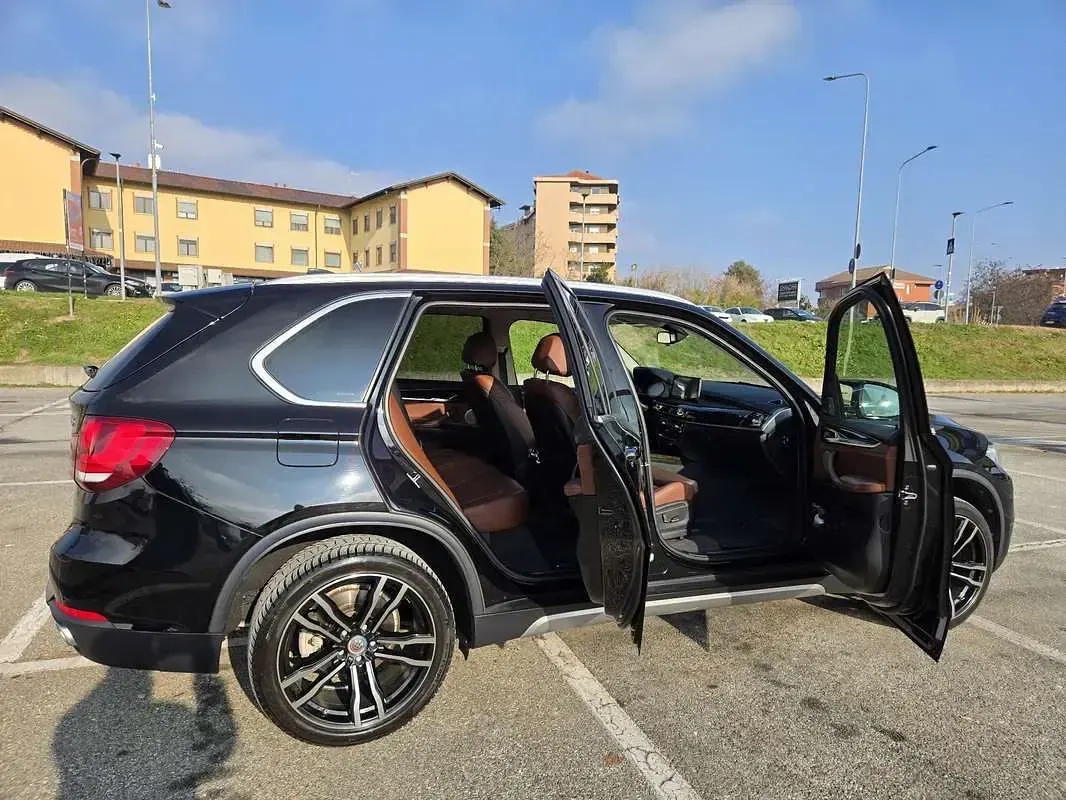 Usata BMW X5 Luxury Line 245 CV (180 kW) 2016 SUV