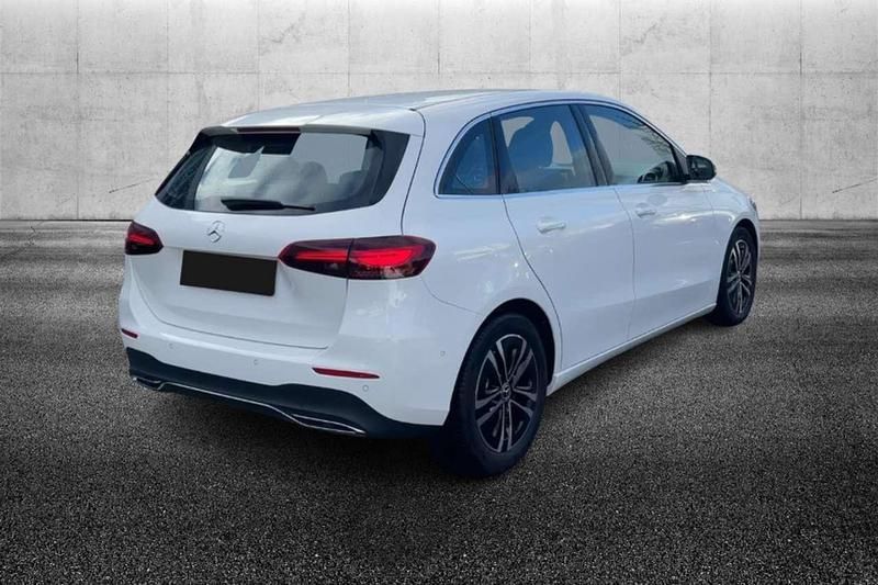 Usata Mercedes B200 Advanced 150 CV (110 kW) 2024 Bianco Monovolume