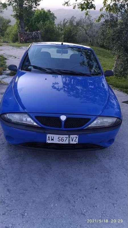 Usata 1998 Lancia Ypsilon Due volumi | 1100 € (Buon prezzo) - Immagine 1/4
