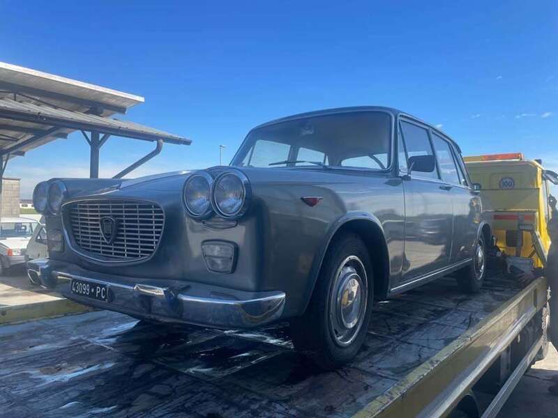 Argento Usata 1961 Lancia Flavia Tre volumi | 8500 € - Immagine 1/4