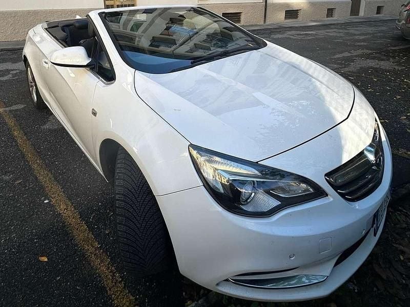 Usata Opel Cascada Cosmo 165 CV (121 kW) 2016 Cabrio