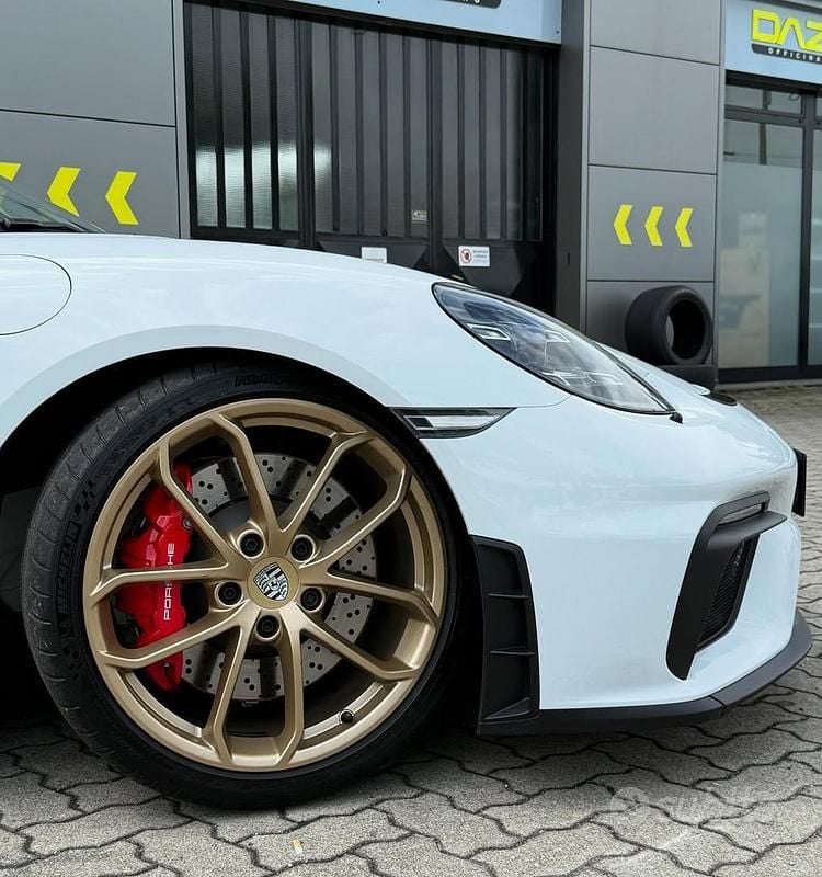 Usata Porsche 718 Spyder 420 CV (308 kW) 2023 Bianco Cabrio