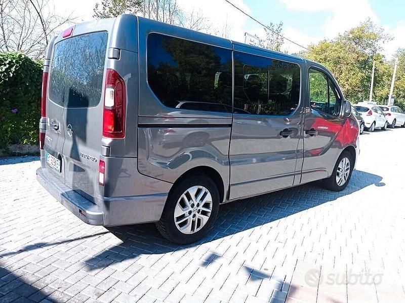 Usata Opel Vivaro S 120 CV (88 kW) 2015 Grigio Monovolume